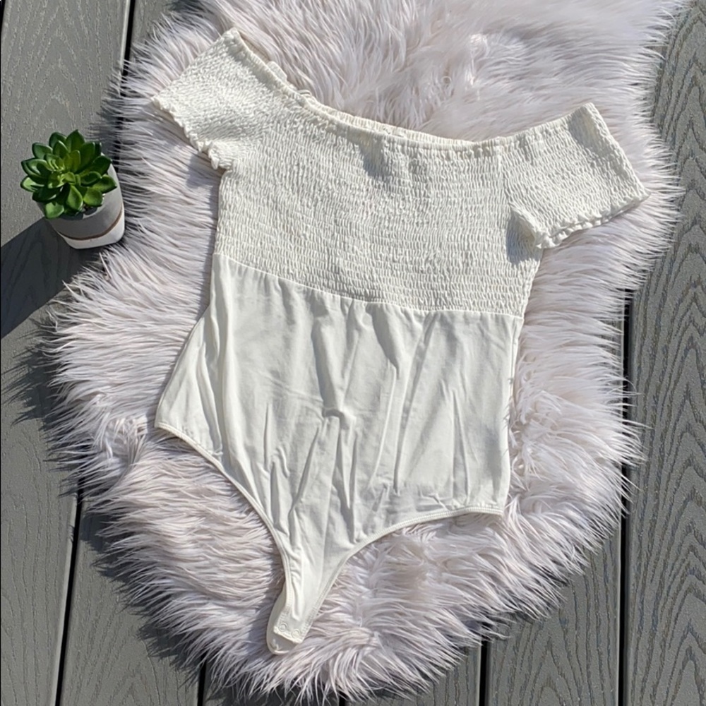 Nordstrom smocked side shoulder bodysuit